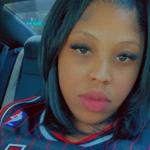 Meet your Posher, Ashly